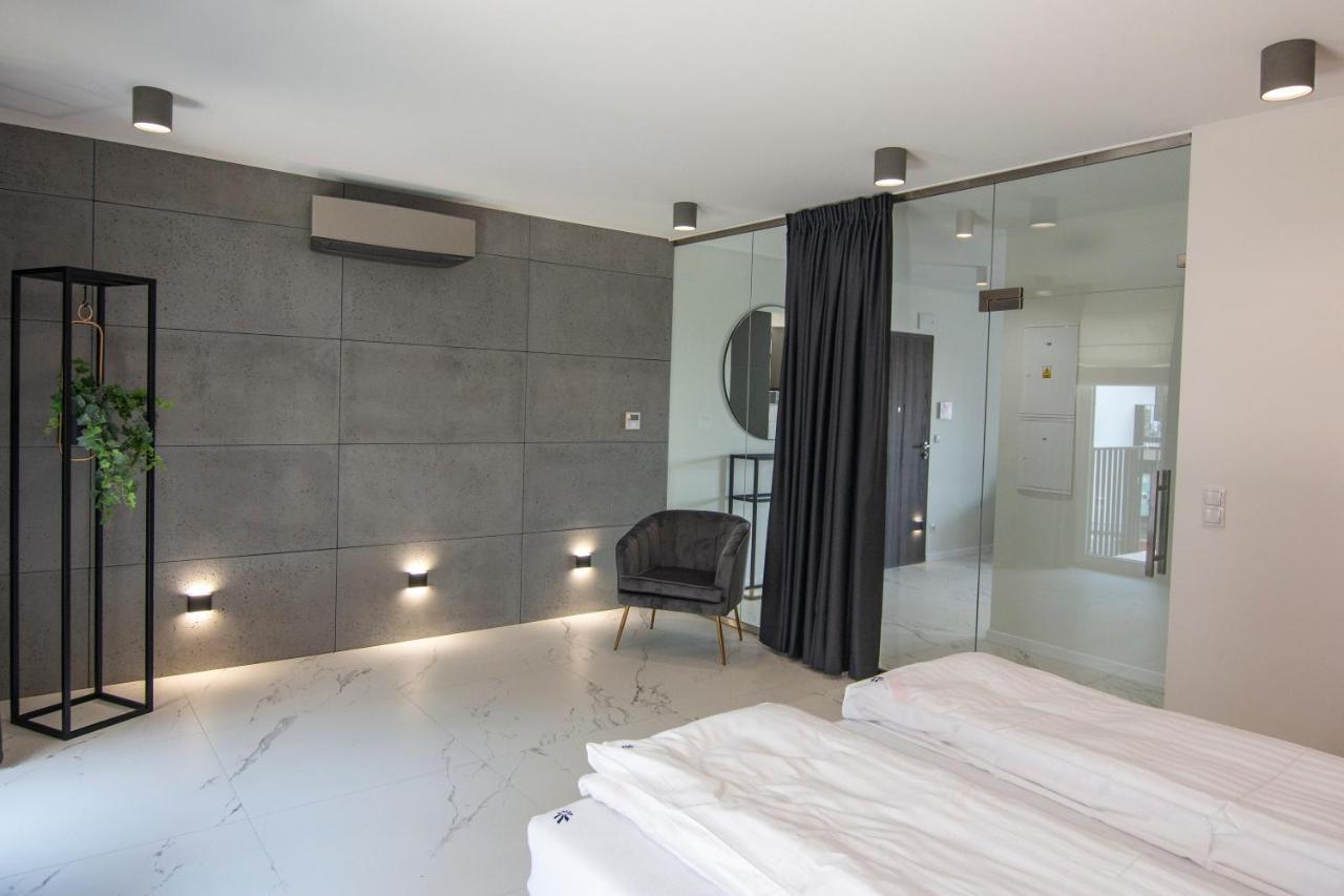 El Apartments - Aries Posen Exterior foto